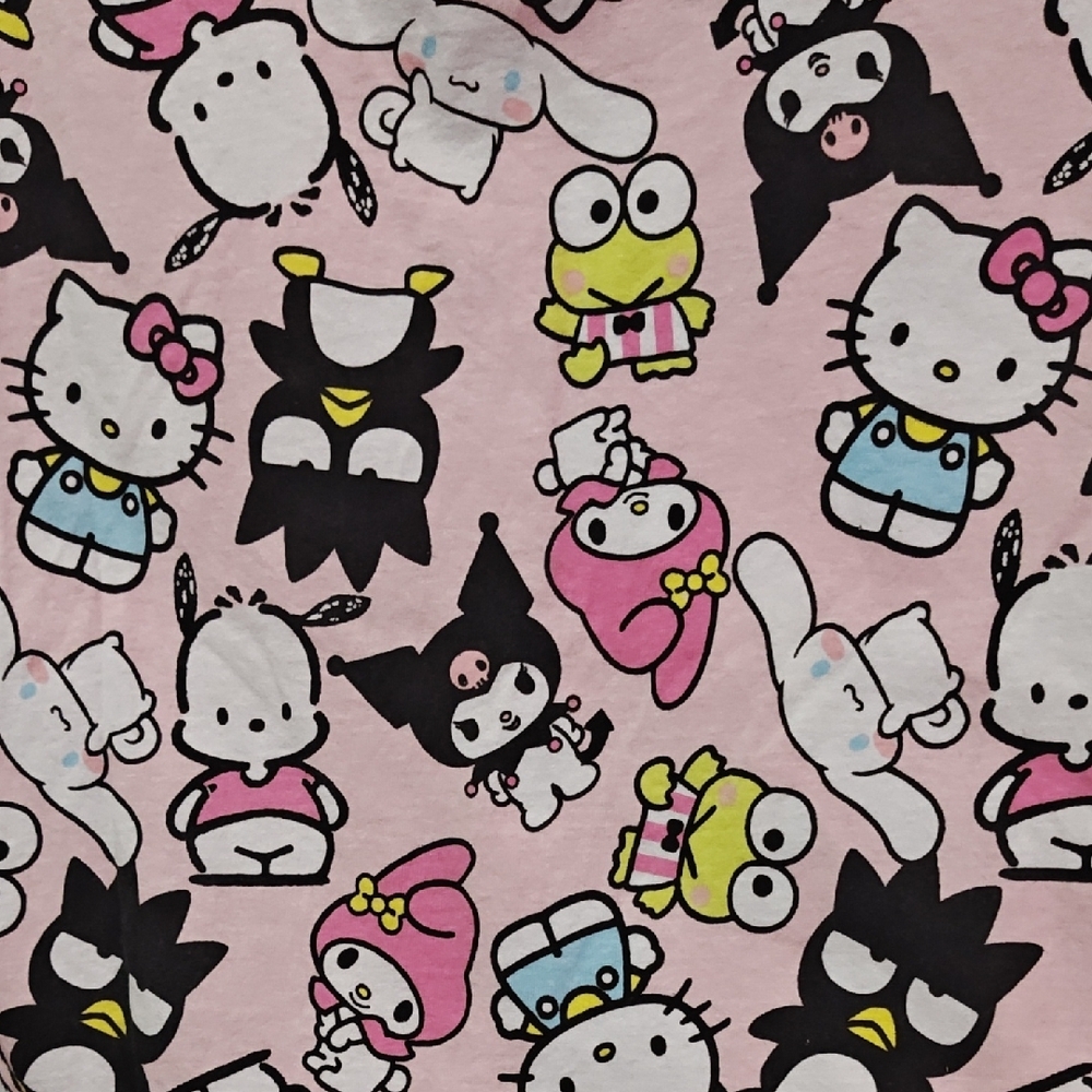 Pink Hello Kitty Graphic T-Shirt - Picture 3 of 3